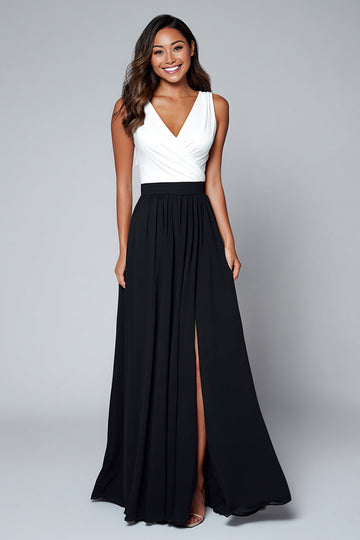 Une ligne noire et blanche robe formelle à col en V avec fente